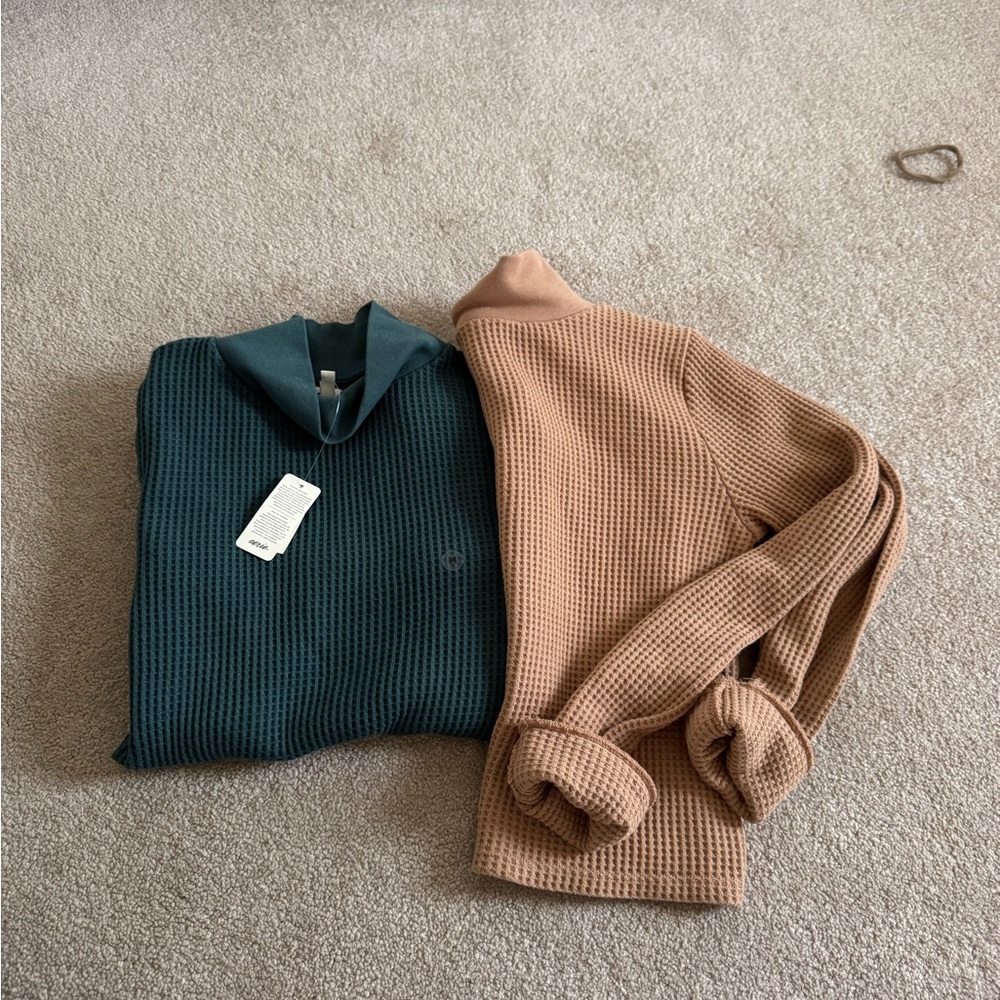 Aerie Long Sleeve Tees Blue and Tan